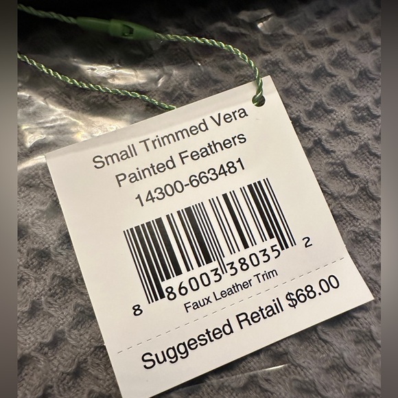 Vera Bradley, NWT, small microfiber tote, Pattern is Painted Feathers - Picture 5 of 6